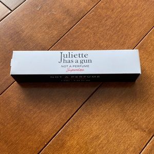 Juliette has a gun: superdose